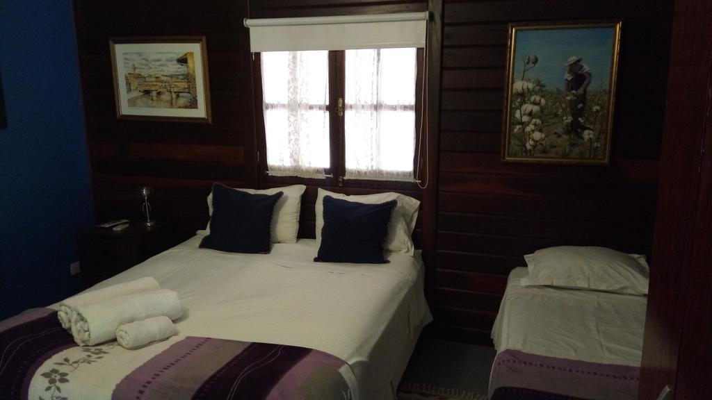 Las Curiosas Hotel Avia Terai Buitenkant foto