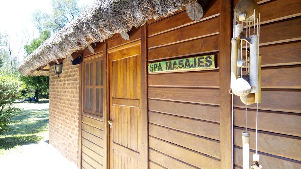 Las Curiosas Hotel Avia Terai Buitenkant foto