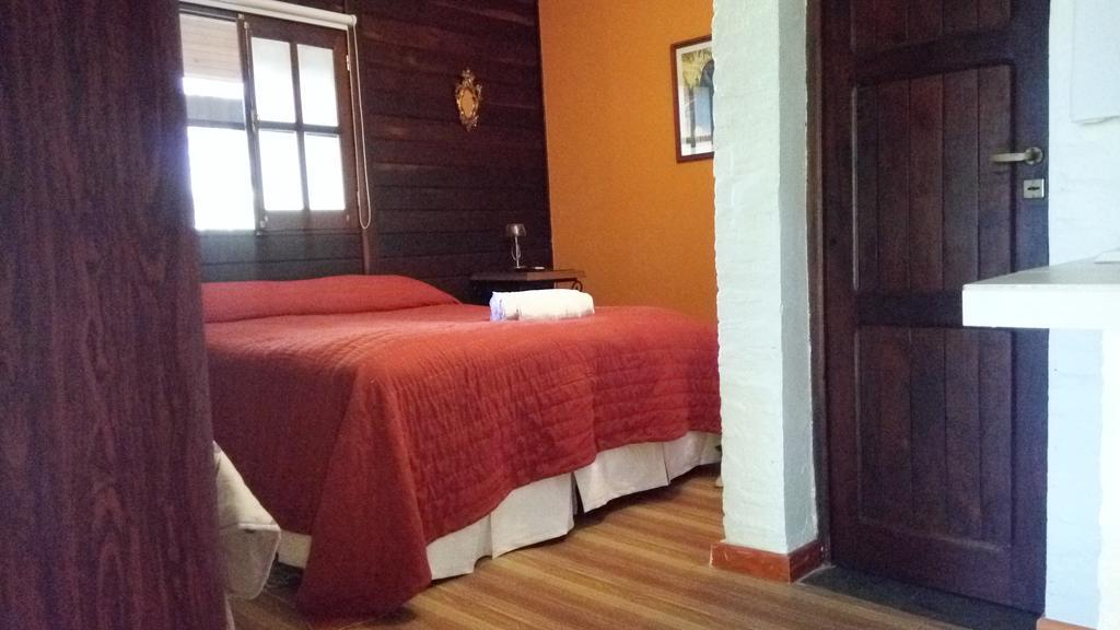 Las Curiosas Hotel Avia Terai Buitenkant foto
